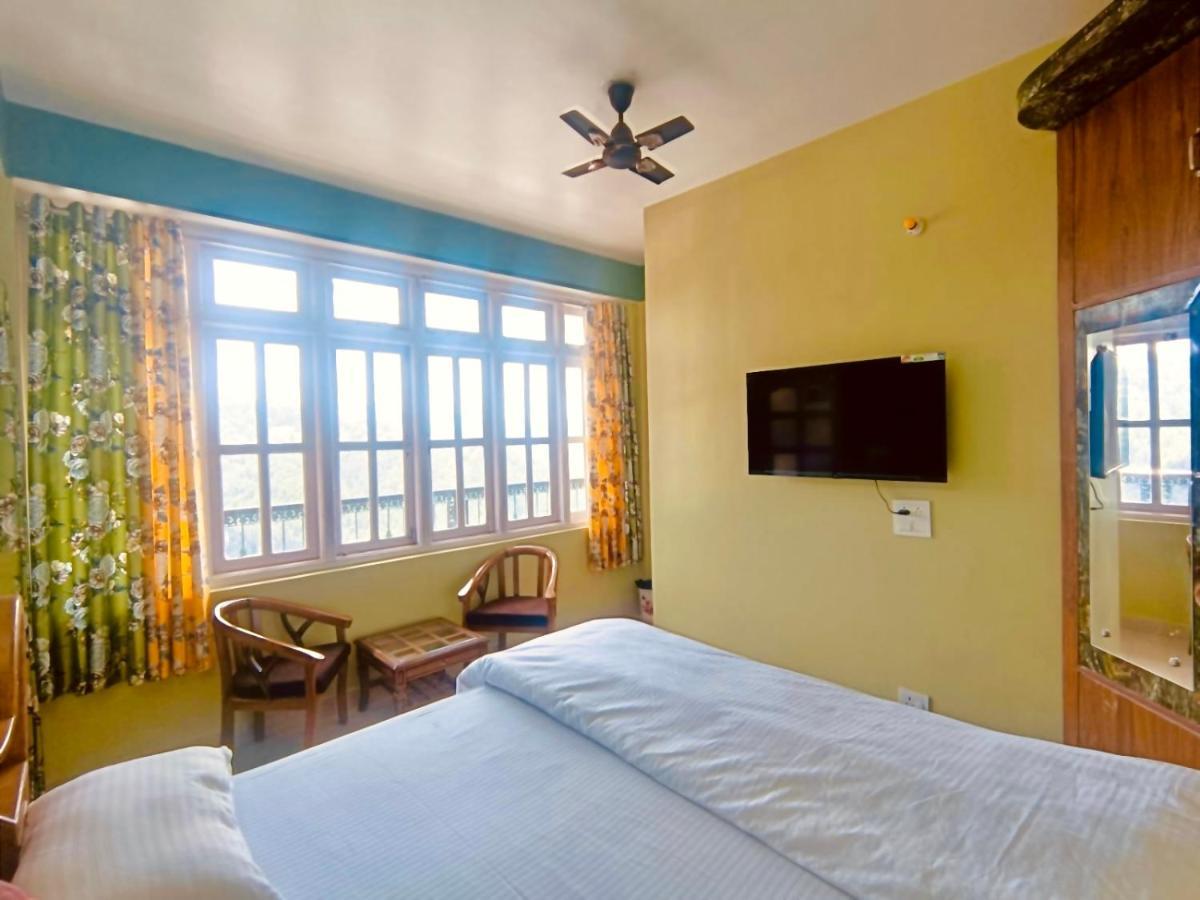 Partners Shimla Hostel Exterior photo